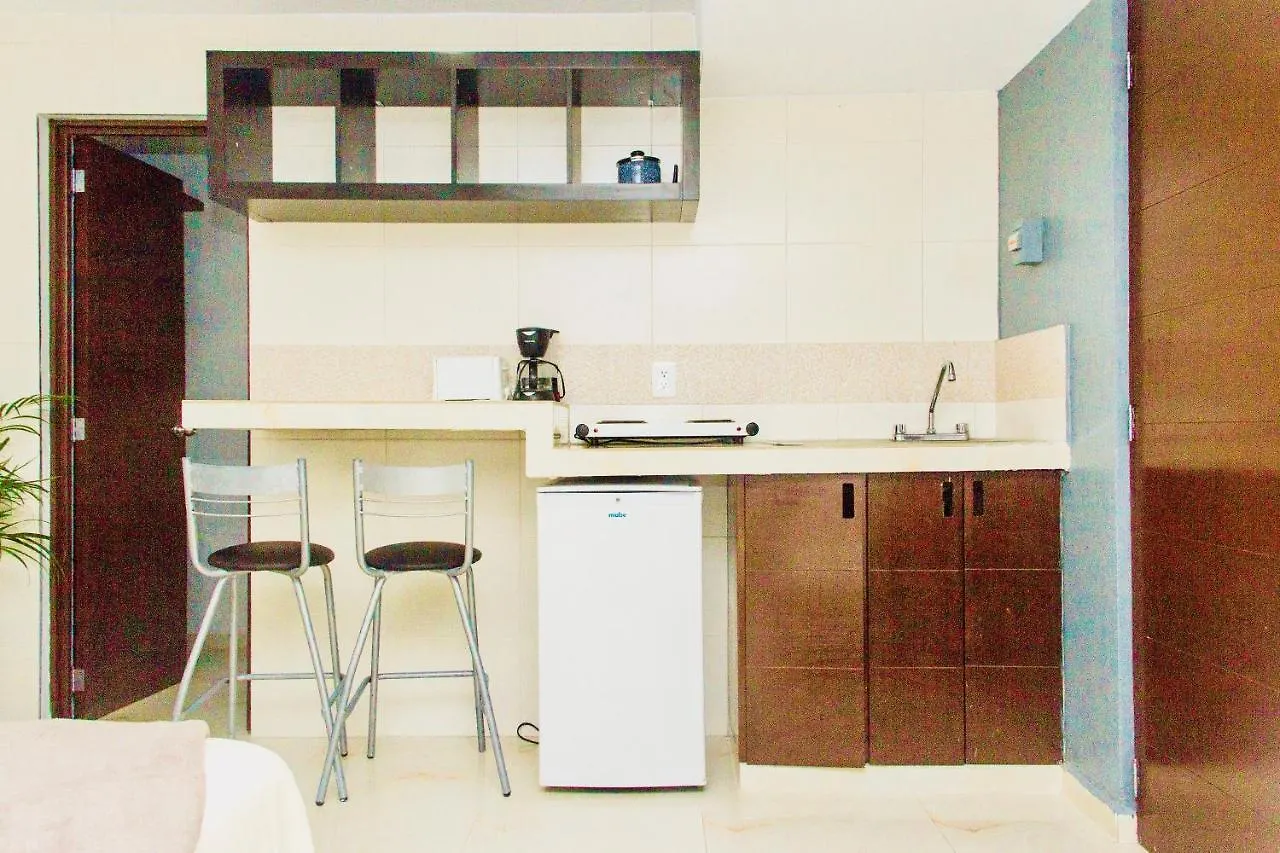 Гостевой дом Superior Studio 30 Aquamarina Suites Плая-дель-Кармен